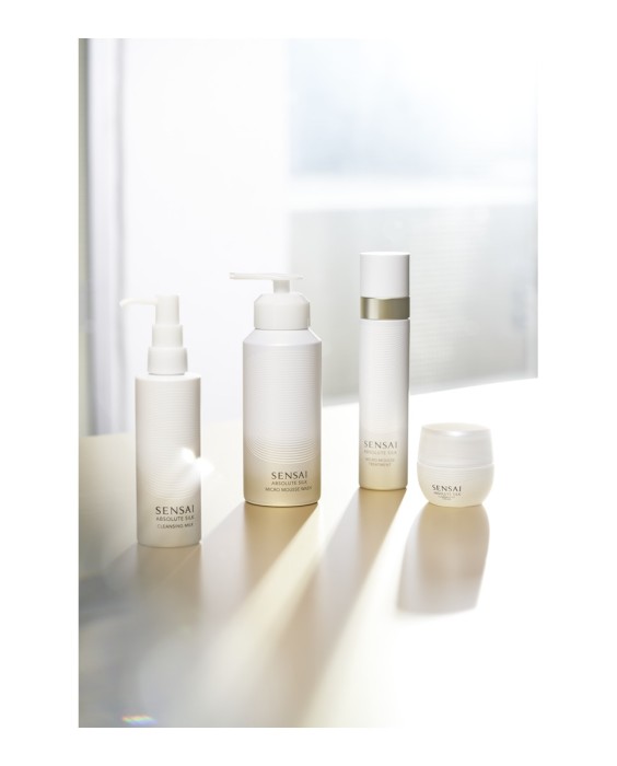 Sensai Absolute Silk Micro Mousse Wash 180мл Очищающий мусс для лица