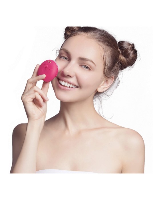 LUNA™ play smart 2 - Dispositivo de limpieza facial y análisis inteligente de la piel Fuchsia FOREO