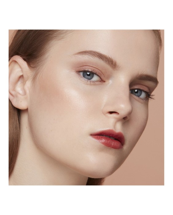 Iluminador Luminizing Face Enhancer Clé de Peau Beauté