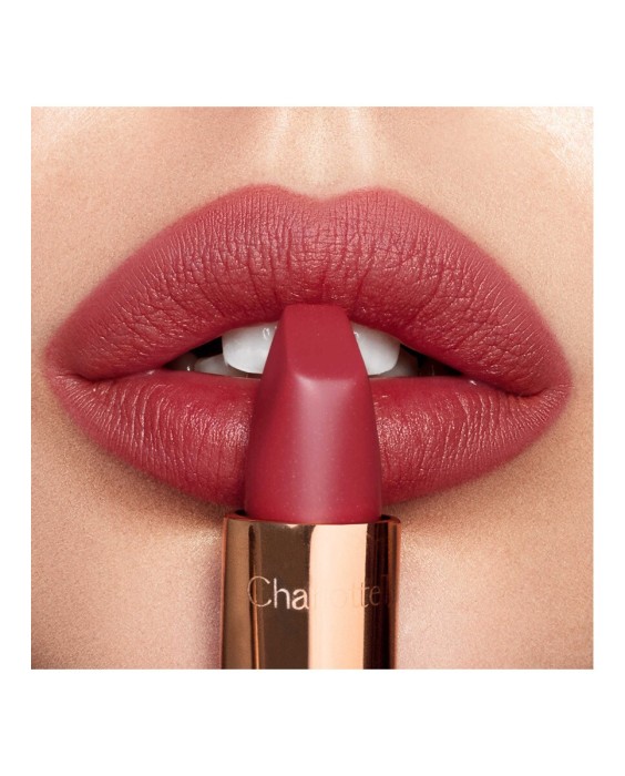 Charlotte Tilbury Matte Revolution Губная помада