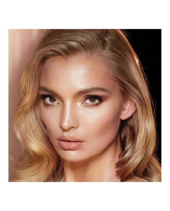 Charlotte Tilbury Hollywood Flawless Filter хайлайтер