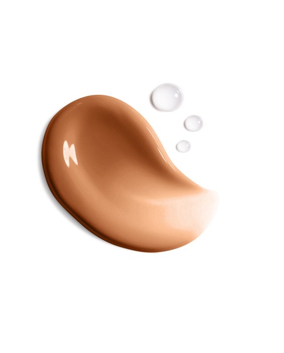 Fondo de maquillaje ligero - tez natural duración 24 h* - 96 %** de ingredientes de origen natural
