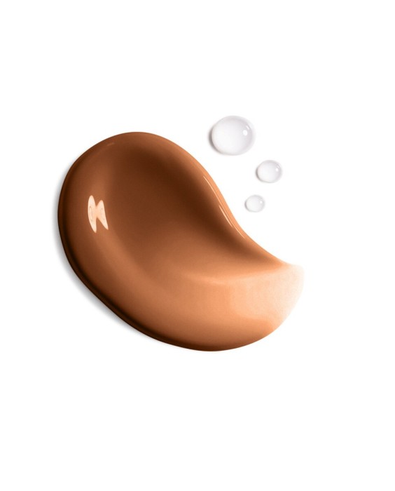 Fondo de maquillaje ligero - tez natural duración 24 h* - 96 %** de ingredientes de origen natural