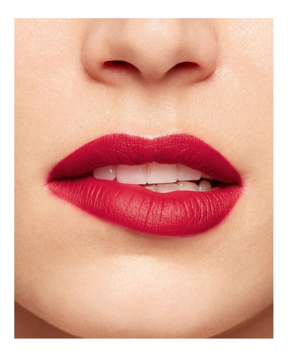 Barra de labios Joli Rouge Velvet Clarins