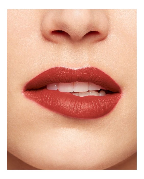 Barra de labios Joli Rouge Velvet Clarins