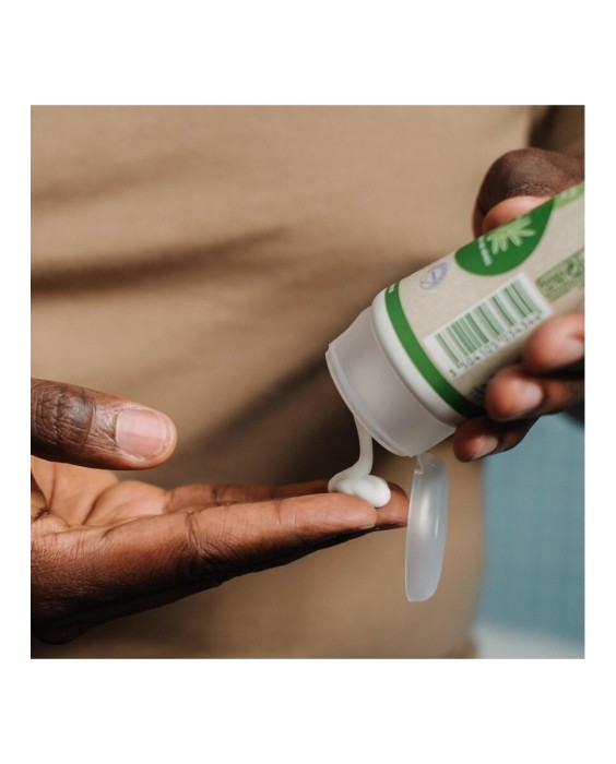 Crema hidratante certificada BIO para toda la familia Mustela