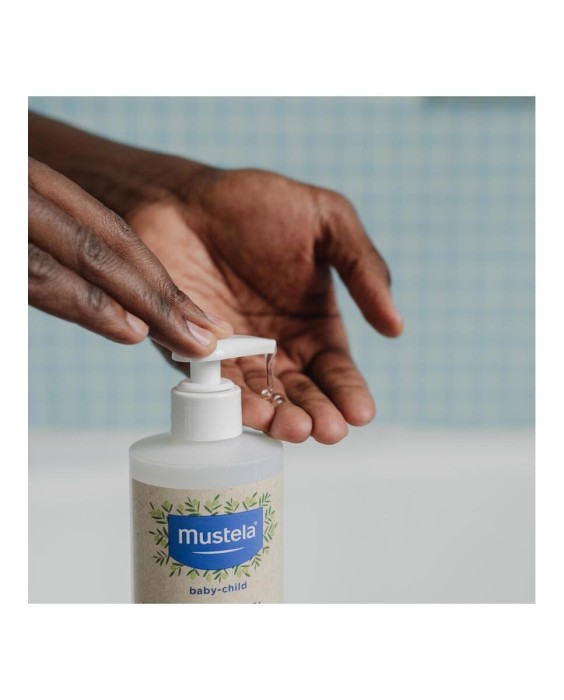 Gel champú certificado BIO para toda la familia Mustela