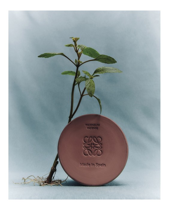 Loewe Home Scents Incense ароматическая свеча