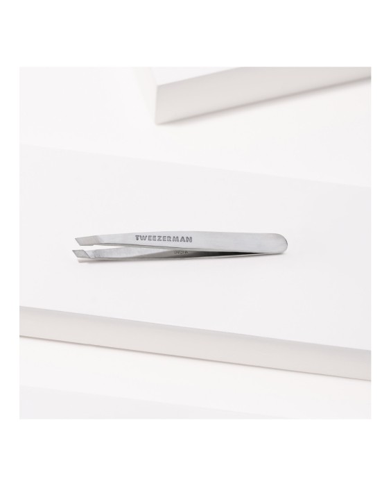 Pinza de depilar Mini Slant Rosa Tweezerman