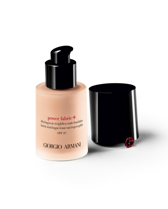 Giorgio Armani Power Fabric + Foundation SPF20  Тональная основа