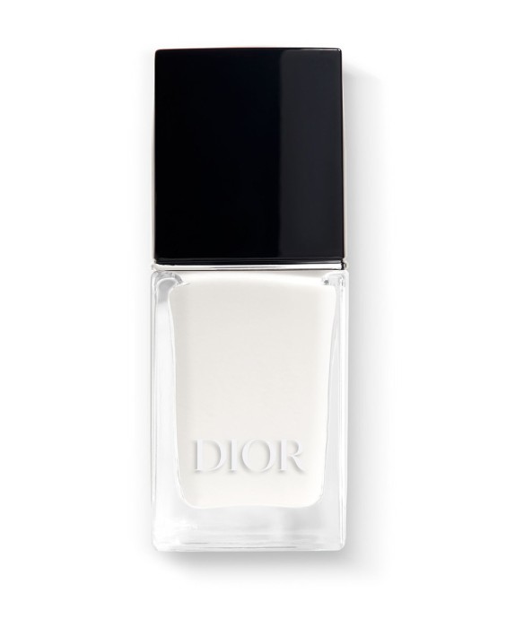 Laca de uñas efecto gel y color couture