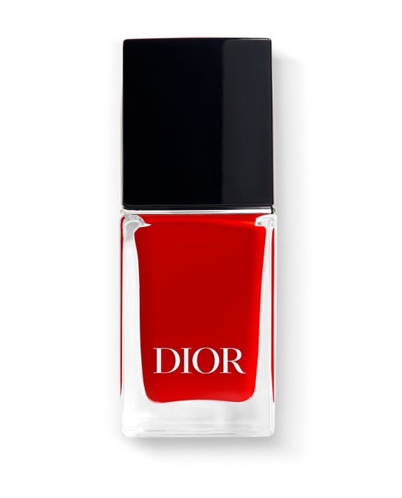 Laca de uñas efecto gel y color couture