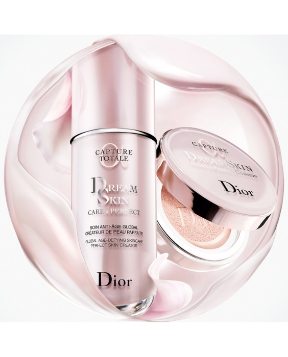 Dreamskin Moist & Perfect Cushion SPF 50 - PA+++