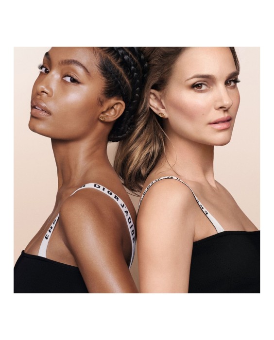 Recarga de fondo de maquillaje compacto clean - Larga duración 24 horas - No transfiere - 90 % de ingredientes de origen natural