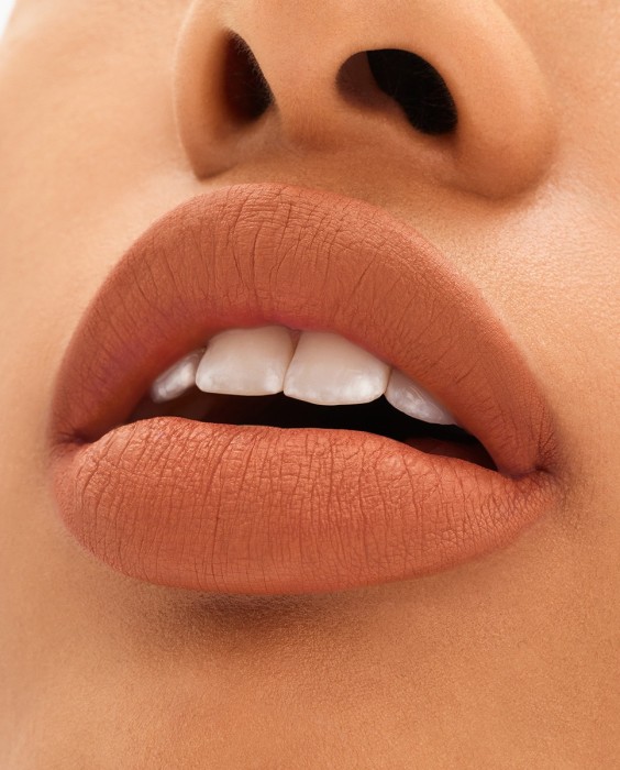 Barra de labios mate 24h larga duracion Locked Kiss M.A.C