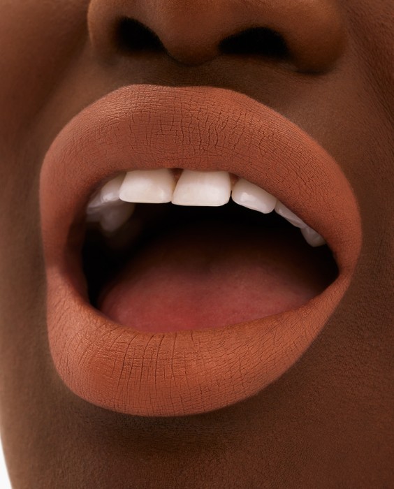 Barra de labios mate 24h larga duracion Locked Kiss M.A.C