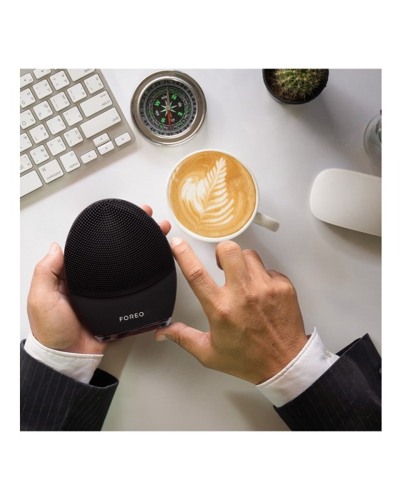 LUNA™ 3 MEN - Dispositivo de limpieza facial para piel y barba FOREO