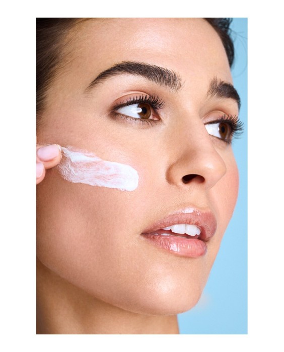 Leche limpiadora antiedad rostro y  ojos 250 ml Collistar